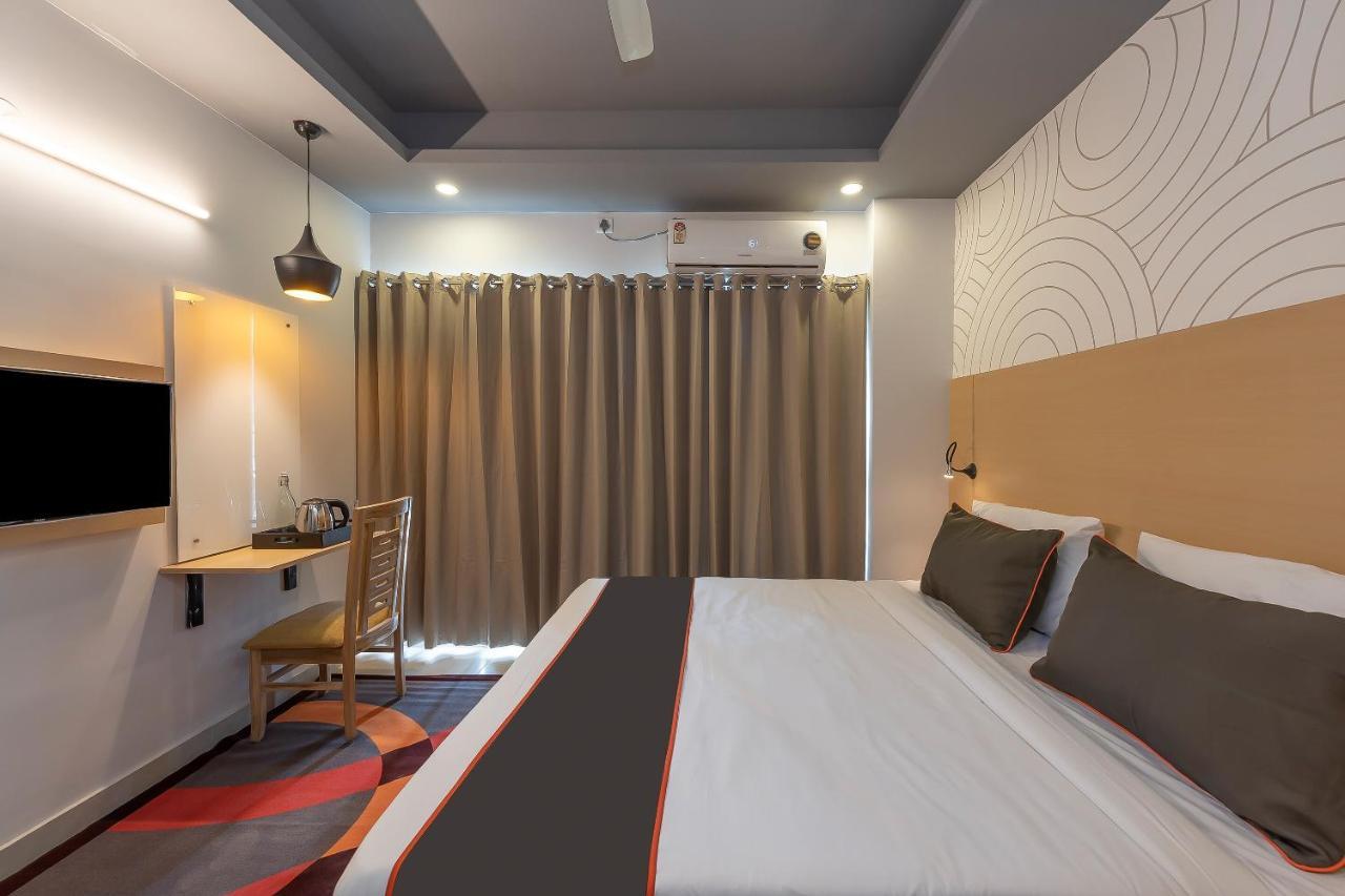 Collection O 162 Vardhman International Hotel Gurgaon Ngoại thất bức ảnh