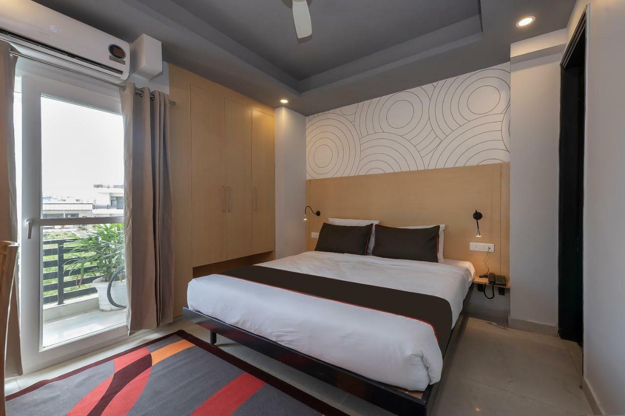 Collection O 162 Vardhman International Hotel Gurgaon Ngoại thất bức ảnh